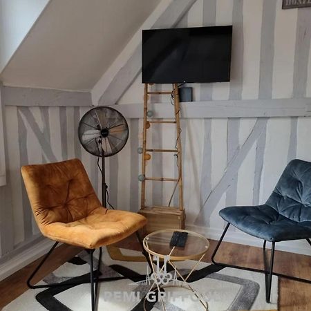 La Capucine Lovely Studio City Center Honfleur Eksteriør bilde